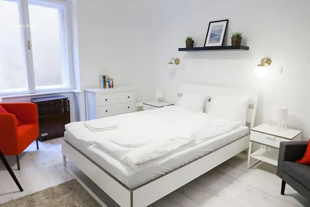 Επικοινωνία με το Ny Cafe Apartment, Romantic & Central, 30M2, Ac